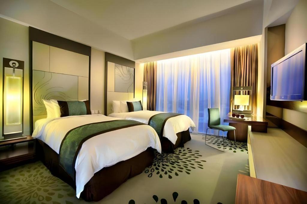 Artotel Suites Bianti Yogyakarta Exterior photo